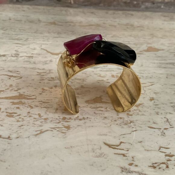 Cuff    - Picture 6 of 9